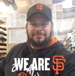 Meet your Posher, Adam